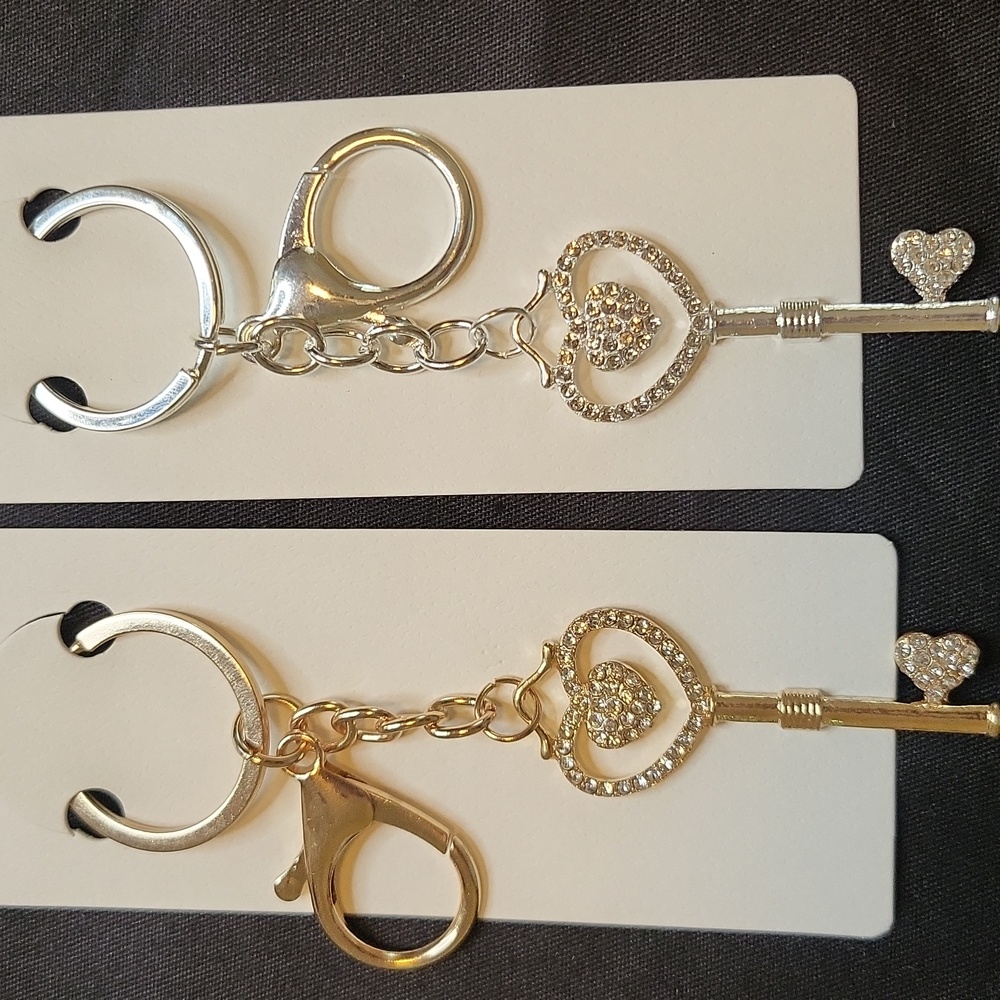 Gold Or Silver Rhinestone Heart Key Nag Charm/ Keychain NWT